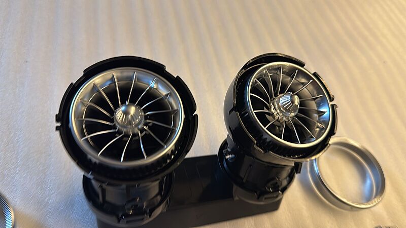 Mercedes Benz C Class W205 GLC X253 64 Renk EQS Model Front Rear Airvent Set  - 4