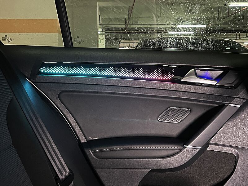 Volkswagen Golf 7 7.5 Trimli Piano Black Galaxy Model 2 Rainbow Trimli İç Ambiyans Aydınlatmsı - 5