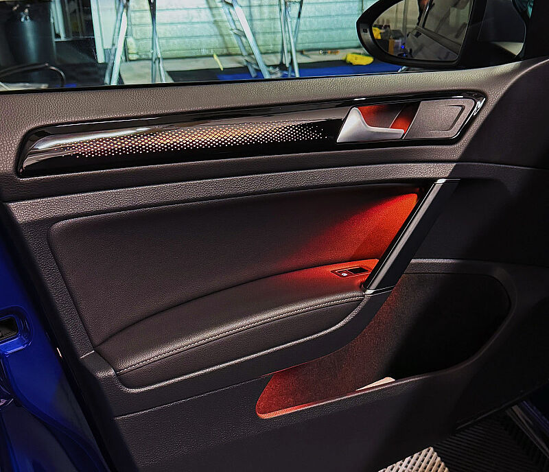 Volkswagen Golf 7 7.5 Trimli  Piano Black Galaxy Rainbow Trimli İç Ambiyans Aydınlatması - 3