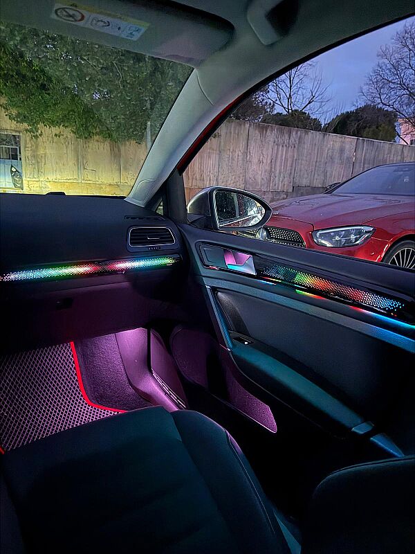 Volkswagen Golf 7 7.5 Trimli  Piano Black Galaxy Rainbow Trimli İç Ambiyans Aydınlatması - 6